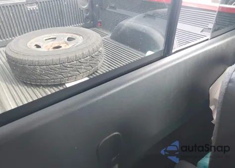 1999 Chevrolet Silverado 1500 from USA, damaged, VIN 1GCEC14W8XZ187477